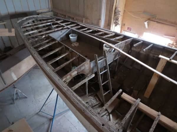 Restoring Fishers Island 31 WIZARD - stripped of her deck